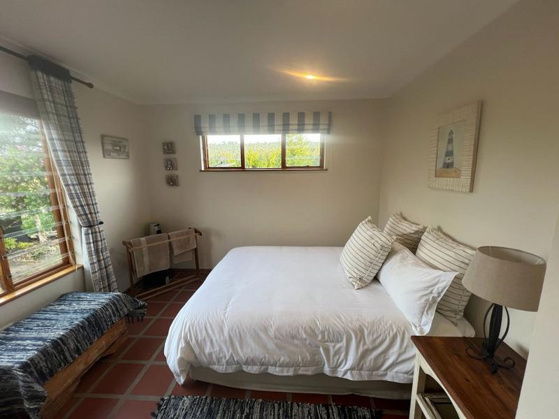To Let 4 Bedroom Property for Rent in Sedgefield Rural Western Cape
